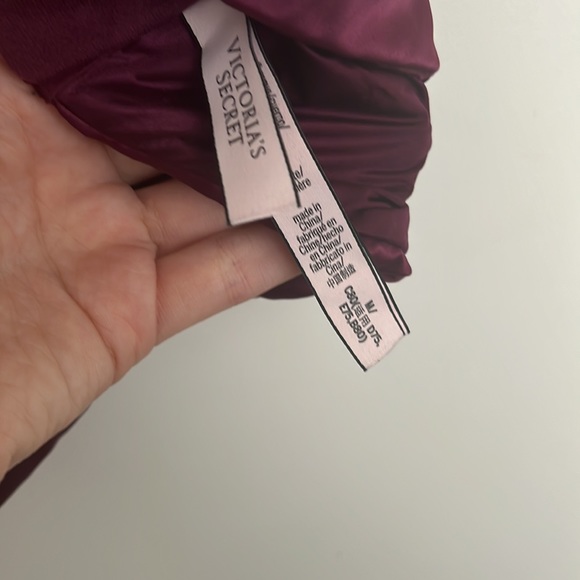 EUC Victoria’s Secret Long Line Silky Bralette - Picture 3 of 3